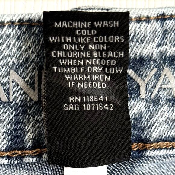 Lane Bryant Boyfriend Jeans, Sz 18 (40" x 32") Distressed Look, New without Tags - Picture 16 of 16